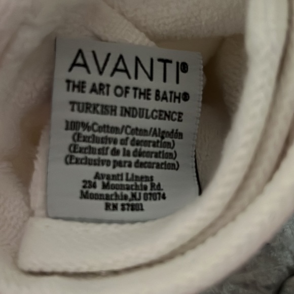 Towel face decor white grey embroidered letter C face cloth wash cloth cute - Picture 3 of 3